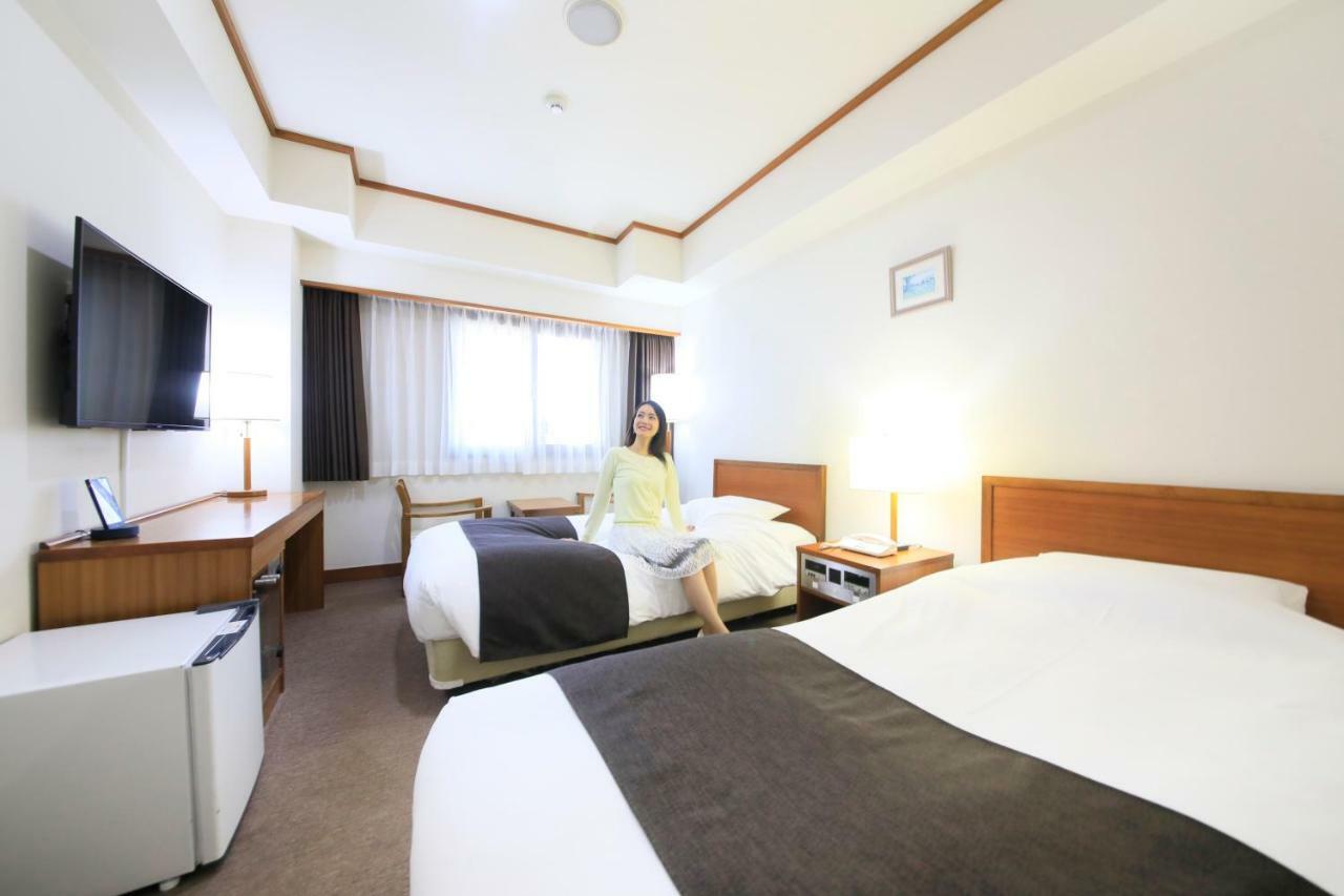 Maple Inn Makuhari Тіба Екстер'єр фото
